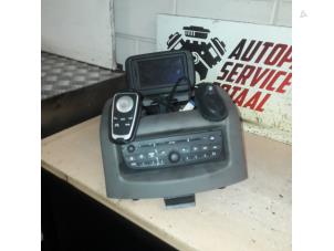 Gebrauchte Radio CD Spieler Renault Master IV (FV) 2.3 dCi 125 16V FWD Preis € 100,00 Margenregelung angeboten von APST