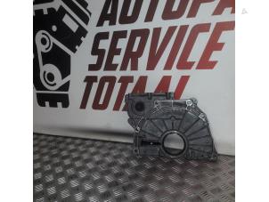 Used Timing cover BMW 5 serie (F10) 520d 16V Price € 65,00 Margin scheme offered by APST