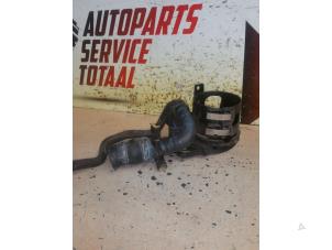 Used Fuel filter housing Mercedes C (W204) 2.2 C-200 CDI 16V BlueEFFICIENCY Price € 35,00 Margin scheme offered by APST