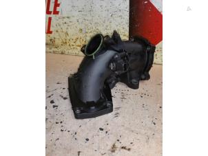 Used Intake manifold Mercedes E (W212) E-250 CDI 16V BlueEfficiency Price € 45,00 Margin scheme offered by APST