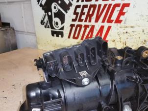 Used Intake manifold Mercedes E (W213) E-220d 2.0 Turbo 16V Price € 125,00 Margin scheme offered by APST