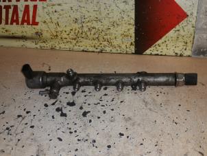 Used Fuel injector nozzle Mercedes C (W205) C-220 d 2.2 16V 4-Matic Price € 75,00 Margin scheme offered by APST