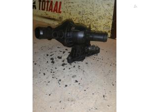 Used Thermostat housing Ford Transit Custom 2.0 TDCi 16V Eco Blue 130 Price € 35,00 Margin scheme offered by APST