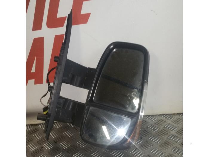 Wing mirror, right from a Iveco New Daily VI 35C17, 35S17, 40C17, 50C17, 65C17, 70C17 2016