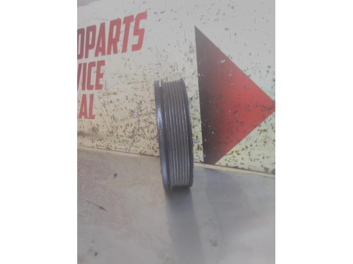 Crankshaft pulley from a Renault Trafic New (FL) 2.0 dCi 16V 115 2012