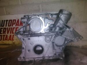 Used Timing cover Mercedes E (211) 2.2 E-220 CDI 16V Price € 75,00 Margin scheme offered by APST