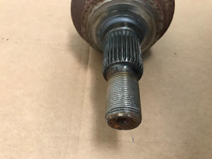 Drivaxel, vänster bak från en Audi R8 (4S3/4SP) 5.2 GT V10 40V LMX 2015