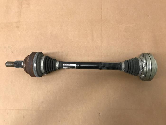 Drivaxel, vänster bak från en Audi R8 (4S3/4SP) 5.2 GT V10 40V LMX 2015