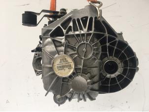 Used Gearbox Mercedes B (W246,242) 1.8 B-200 CDI BlueEFFICIENCY 16V Price on request offered by Jonker - Huissen B.V.