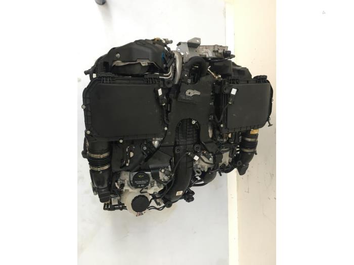 Motor van een Mercedes-Benz GLE Coupe (C292) 43 AMG 3.0 V6 24V Turbo 4-Matic 2016