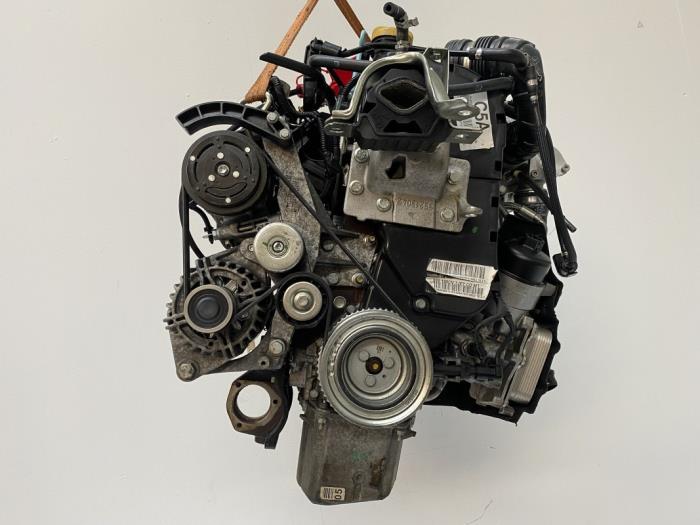 Motor van een Fiat 500 Abarth 2018