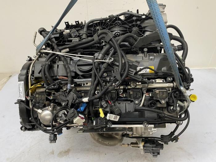 Engine from a BMW 5 serie Touring (G31) 540i xDrive 3.0 Turbo 24V Mild Hybrid 2021