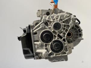Gebrauchte Getriebe Volkswagen Touran (5T1) 2.0 TDI 150 Preis auf Anfrage angeboten von Jonker - Huissen B.V.