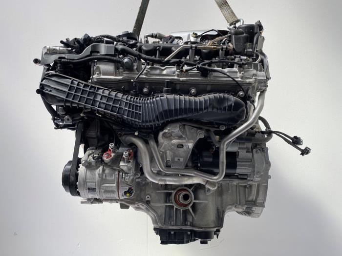 Motor van een Mercedes-Benz GLC Coupe (C253) 4.0 63 AMG S 4.0 V8 32V Turbo 4-Matic+ 2018
