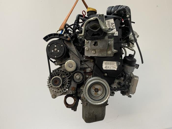 Motor van een Fiat 500 Abarth 2017