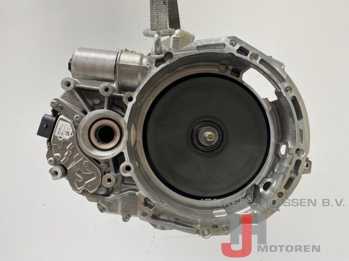 New Gearbox Volkswagen Transporter T6 Price on request offered by Jonker - Huissen B.V.
