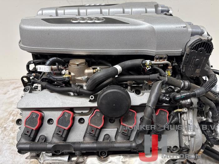 Motor van een Audi R8 (4S3/4SP) 5.2 V10 FSI RWD 2021