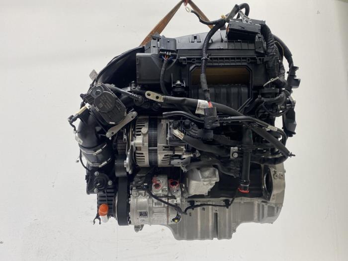 Engine from a Mercedes-Benz S (W222/V222/X222)  2018