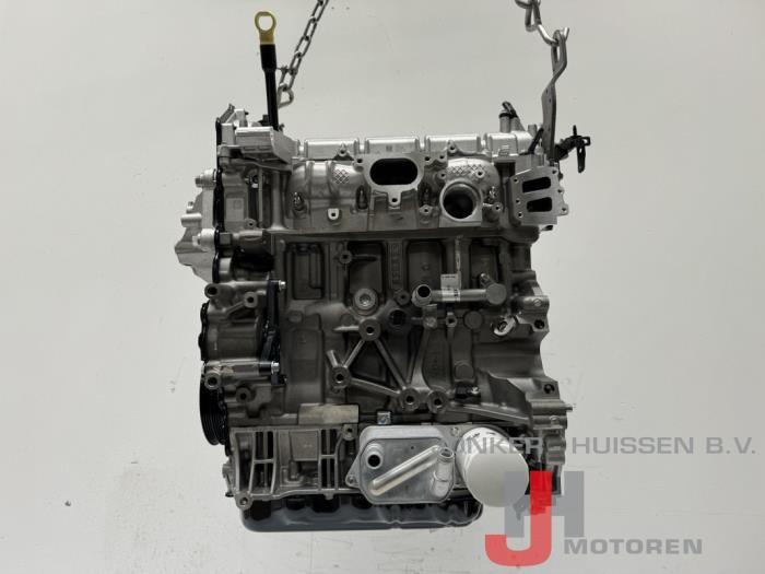 Motor van een Ford Transit Custom 2.0 TDCi 16V Eco Blue 130 2022