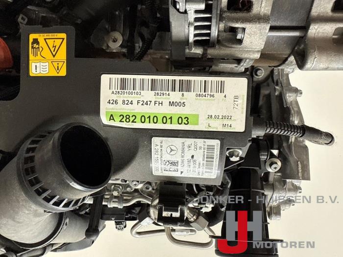 Engine from a Mercedes-Benz A (177.0) 1.3 A-200 Turbo 16V 2022