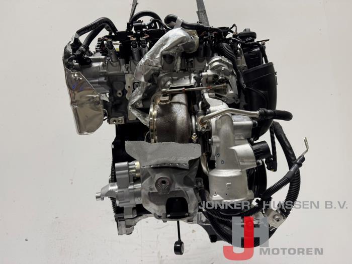 Engine from a Audi A6 (C8) 2.0 16V 45 TFSI Mild hybrid 2023