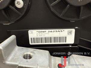 Engine from a Volkswagen Golf VIII (CD1) 2.0 TSI 16V 4Motion R 2024