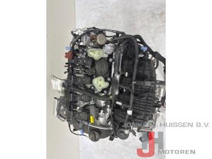 Engine from a Volkswagen Golf VIII (CD1) 2.0 TSI 16V 4Motion R 2024