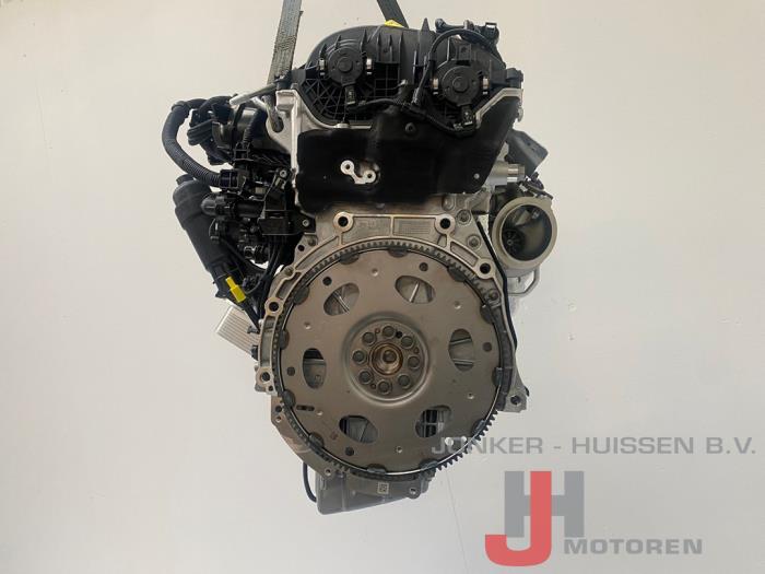 Nowe Silnik BMW 3 serie (G20) 318i 2.0 TwinPower Turbo 16V Cena € 5.142,50 Z VAT oferowane przez Jonker - Huissen B.V.