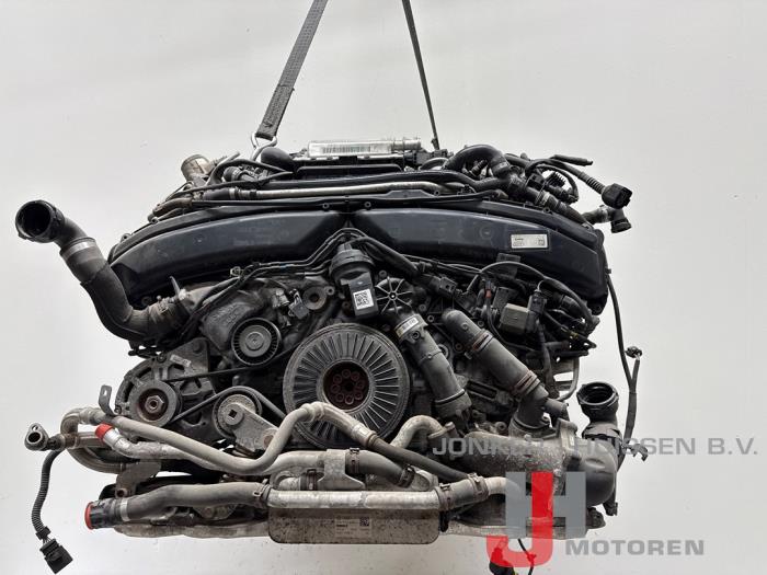 Used Engine Audi RS 6 Avant (C7) 4.0 V8 TFSI 32V Price € 12.039,50 Inclusive VAT offered by Jonker - Huissen B.V.
