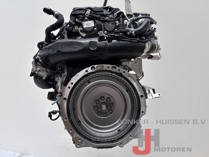 Używane Silnik Mercedes C Estate (S206) C-200 1.5 EQ Boost Cena € 6.352,50 Z VAT oferowane przez Jonker - Huissen B.V.