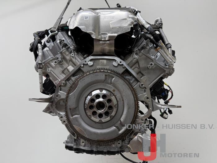 Engine from a BMW X6M (F96) 4.4i V8 Turbo 32V Competition 2023