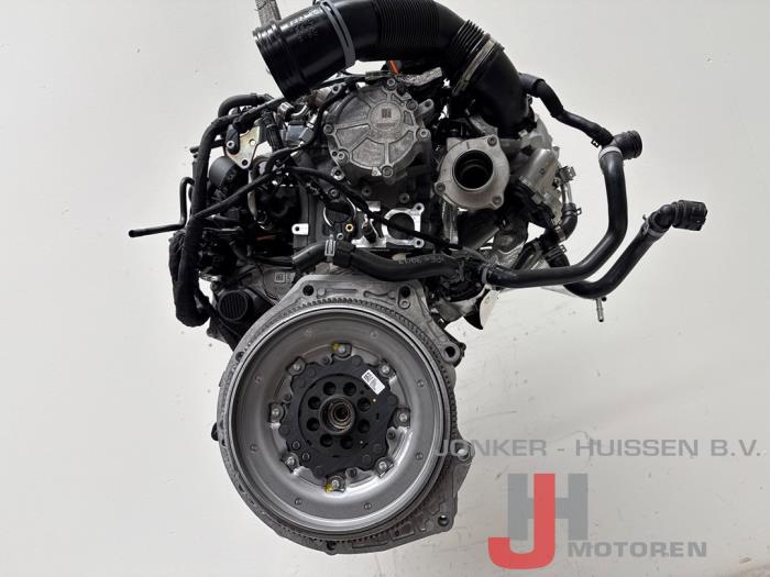 Engine from a Volkswagen Golf VIII (CD1) 2.0 GTI 16V 2023