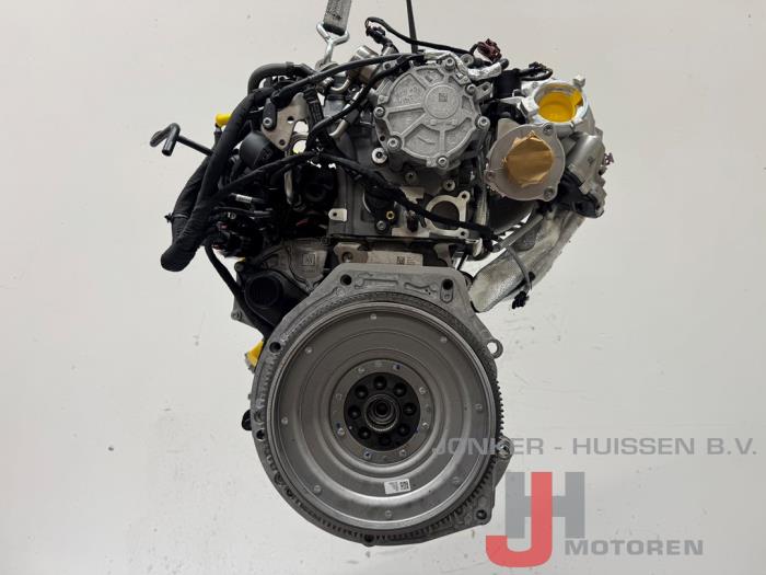 Engine from a Volkswagen Golf VIII (CD1) 2.0 GTI 16V 2023