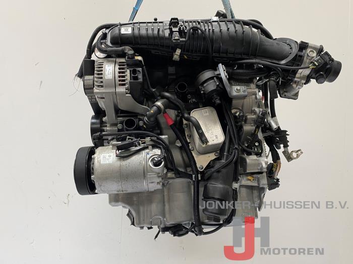 Motor van een MINI Mini Convertible (F57) 2.0 16V Cooper S 2017