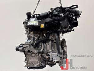 Engine from a Mercedes-Benz A (177.0) 1.3 A-250 e Turbo 16V 2022