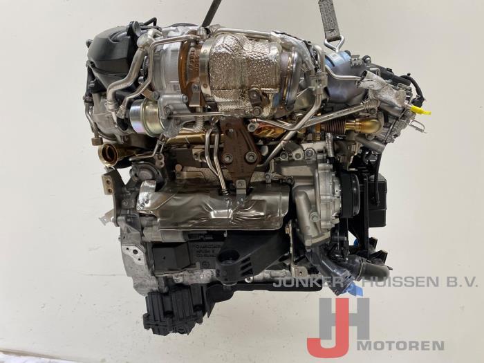Używane Silnik Mercedes C (C205) C-300d 2.0 Turbo 16V Cena € 10.587,50 Z VAT oferowane przez Jonker - Huissen B.V.