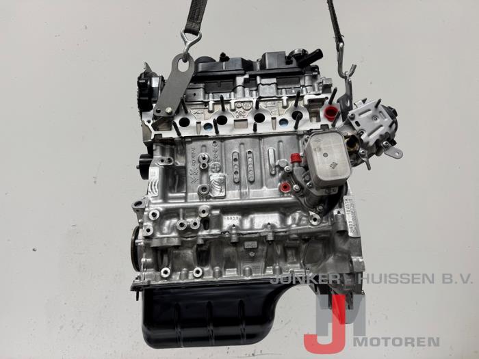 Motor van een Peugeot 508 (8D) 1.6 BlueHDI 120 2024