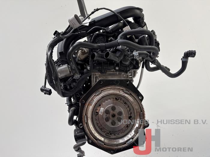 Engine from a Volkswagen Golf VII (AUA) 1.4 TSI 16V 2016