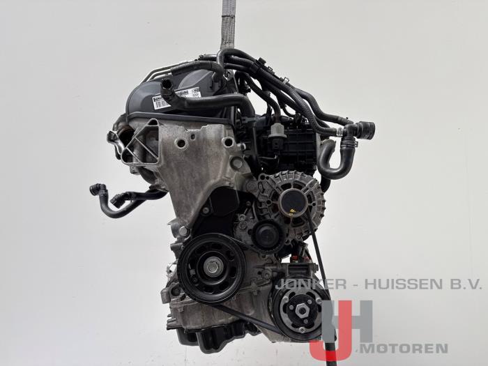 Engine from a Volkswagen Golf VII (AUA) 1.4 TSI 16V 2016