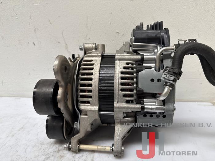 Neue Dynamo Mercedes E (C238) E-200 EQ Boost 2.0 Turbo 16V Preis € 968,00 Mit Mehrwertsteuer angeboten von Jonker - Huissen B.V.