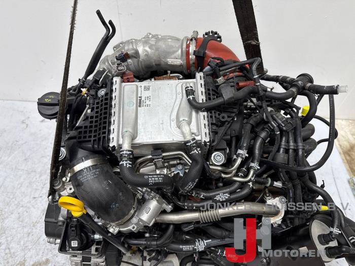 Engine from a Volkswagen Transporter T6 2.0 TDI 204 2023