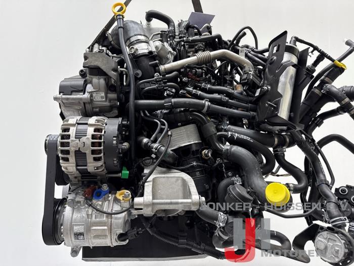 Engine from a Volkswagen Transporter T6 2.0 TDI 204 2023