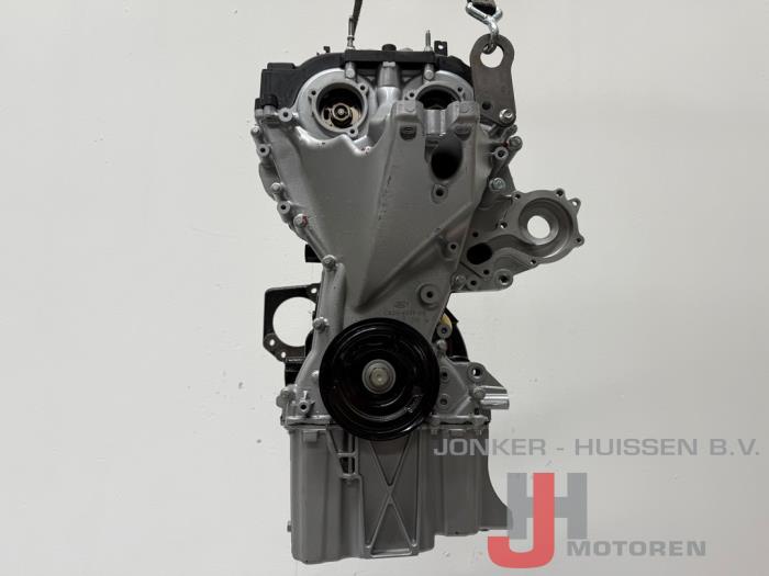 Engine from a Ford Focus 3 1.0 Ti-VCT EcoBoost 12V 125 2014