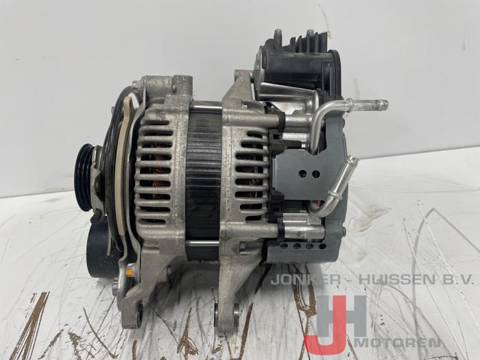 Usagé Dynamo Mercedes C (W205) C-200 1.5 EQ Boost Prix € 937,75 Prix TTC proposé par Jonker - Huissen B.V.