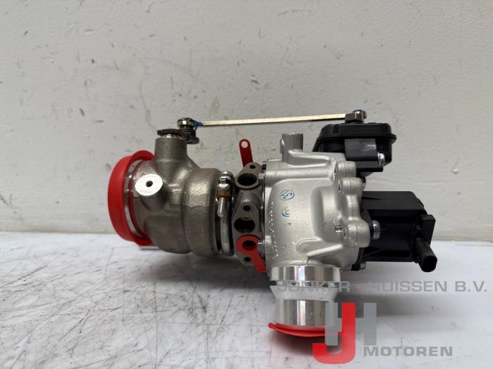 Neuf Turbo Mercedes A (177.0) 1.3 A-180 Turbo 16V Prix € 544,50 Prix TTC proposé par Jonker - Huissen B.V.