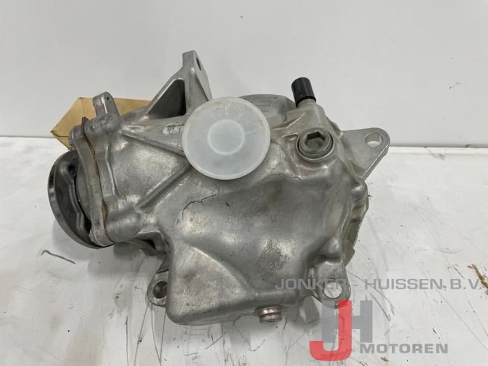 Nya Främre differential Mercedes C-Klasse AMG (W205) C-43 AMG 3.0 V6 24V Turbo 4-Matic Pris € 1.028,50 Inklusive moms erbjuds av Jonker - Huissen B.V.