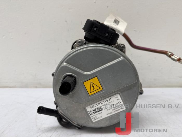 Begagnade Dynamo Volkswagen Golf VIII (CD1) 1.5 eTSI 16V Pris € 968,00 Inklusive moms erbjuds av Jonker - Huissen B.V.
