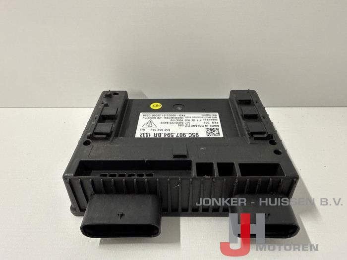Ordinateur divers d'un Volkswagen Golf VIII (CD1) 1.5 eHybrid 16V 2025