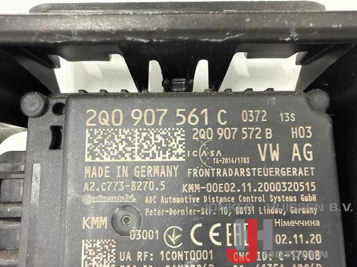 Tempomat Sensor van een Volkswagen Golf VIII (CD1) 1.5 eHybrid 16V 2025
