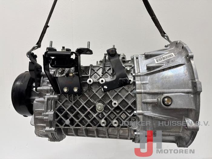 Neue Getriebe Isuzu Diverse Preis auf Anfrage angeboten von Jonker - Huissen B.V.